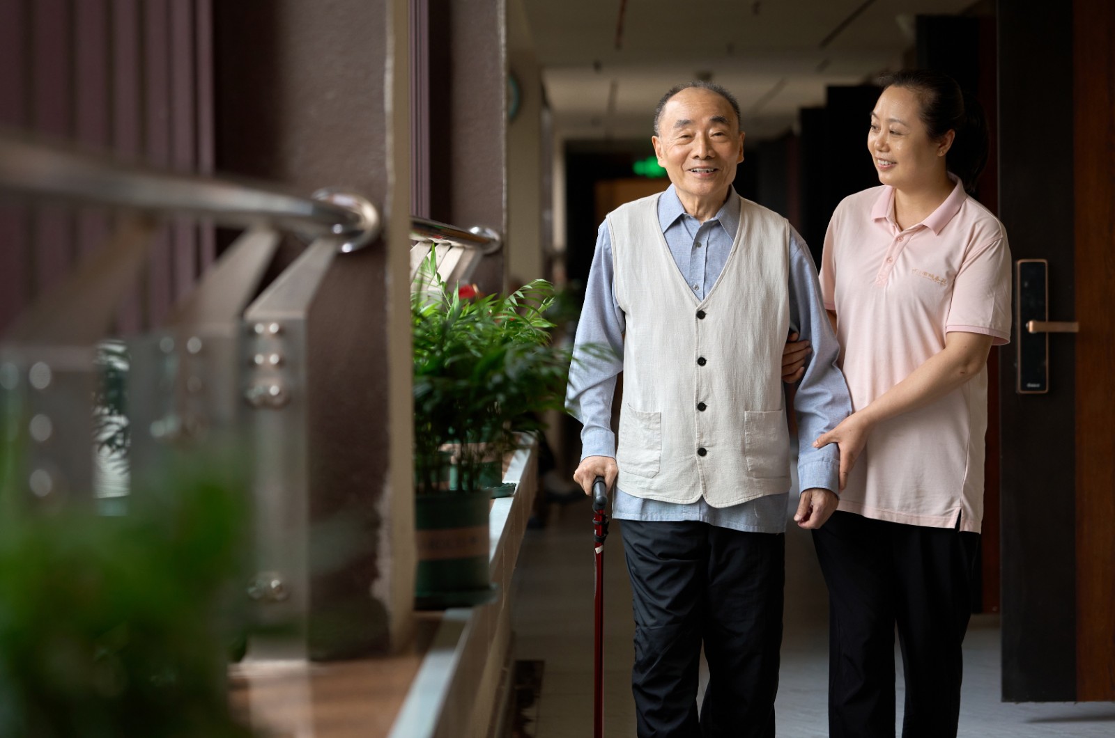 医养投资公司春江养护中心护工1.jpg