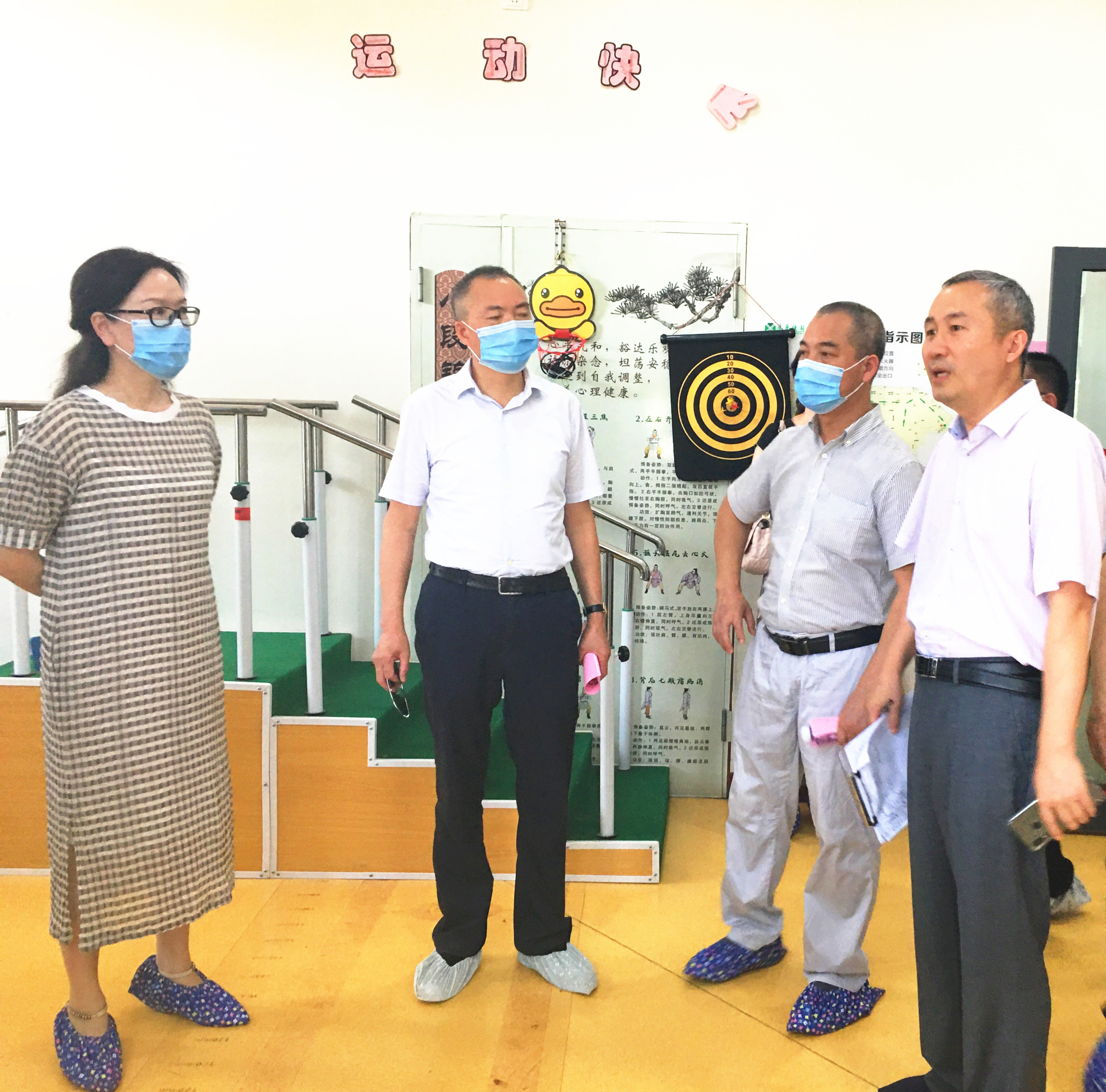 江阳区、龙马潭区政协领导调研康乐佳园