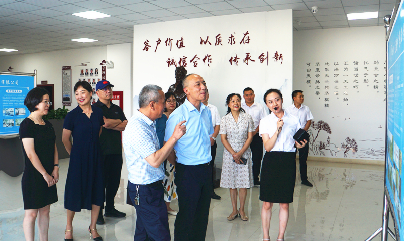 省决咨委课题组莅临天植中药公司调研指导
