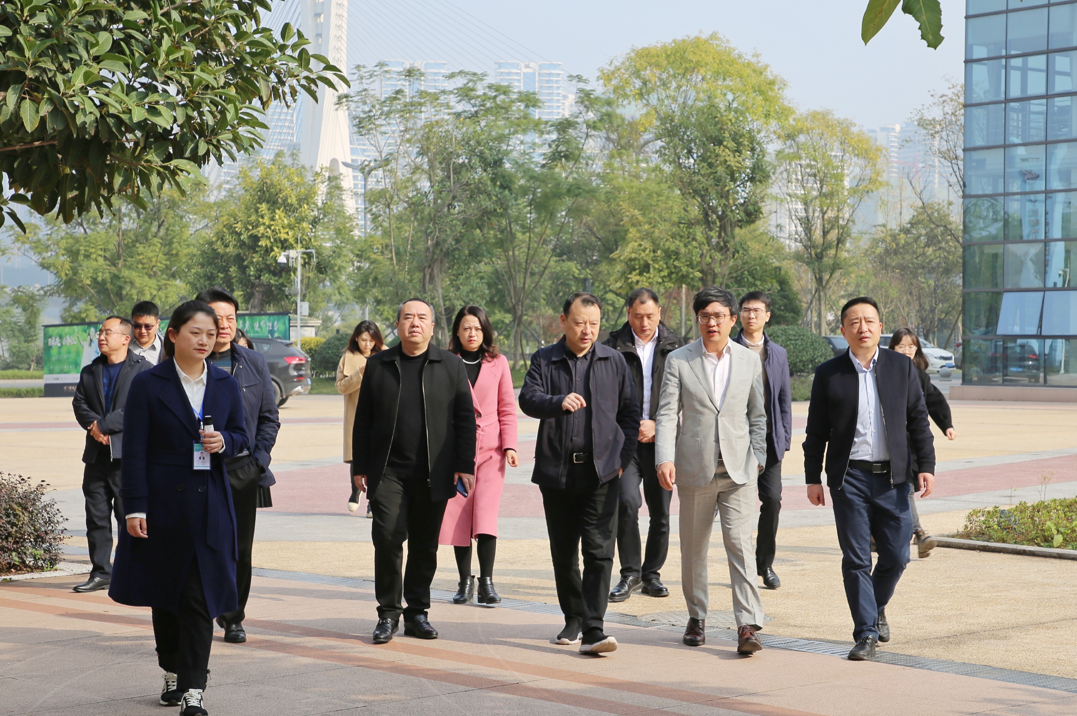 上海豫园旅游商城（集团）股份有限公司赴西南医投集团实地考察