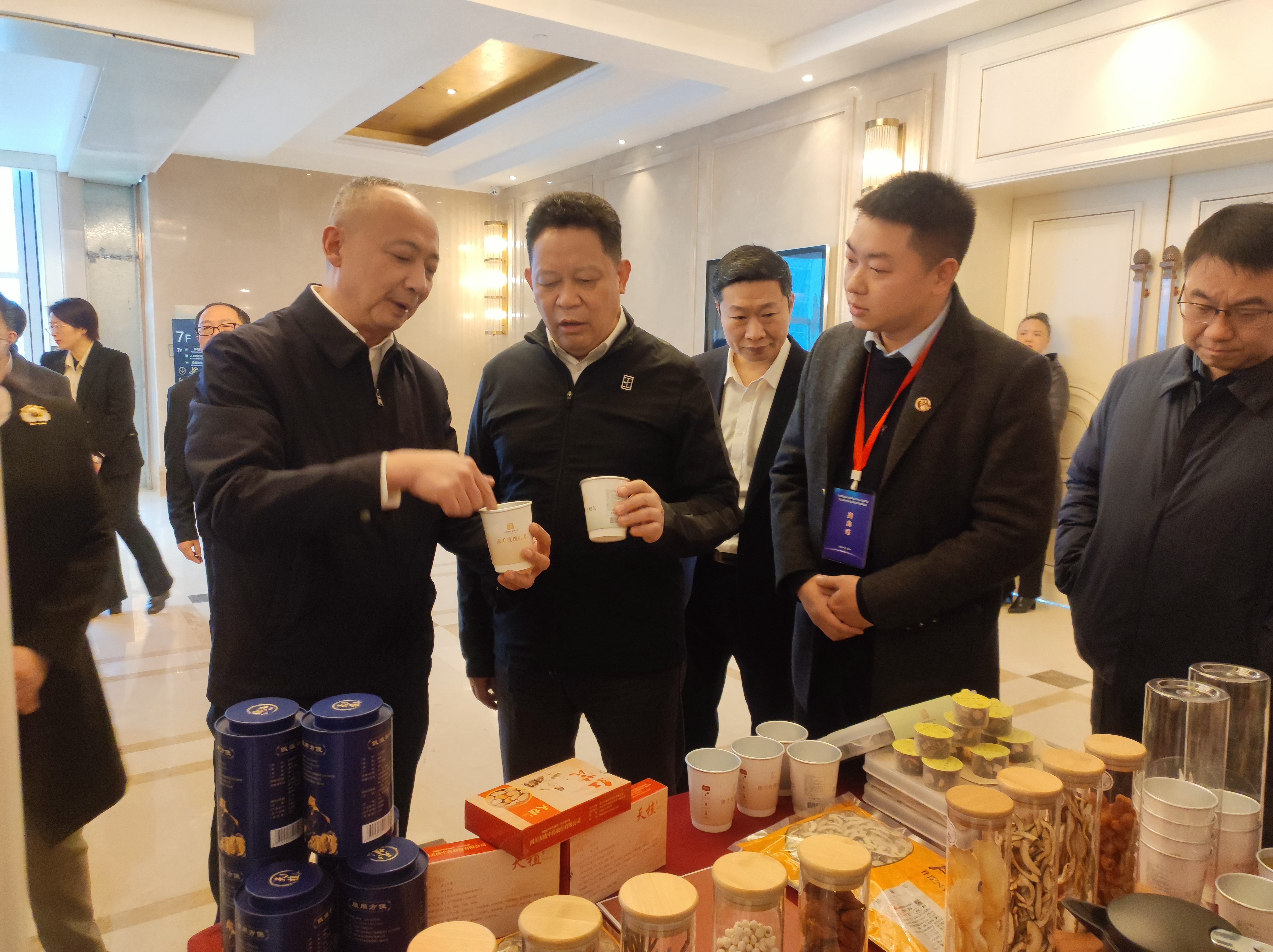 天植中药公司参加四川省推进国家中医药综合改革示范区建设工作交流暨中医药高质量发展现场会