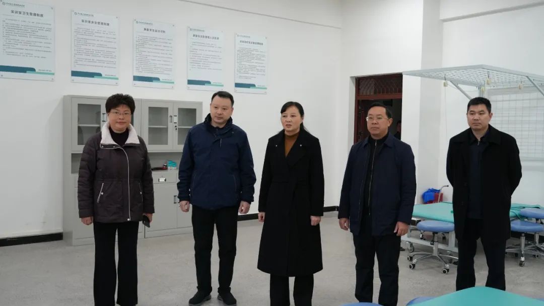 罗素平调研泸州医疗器械职业学院